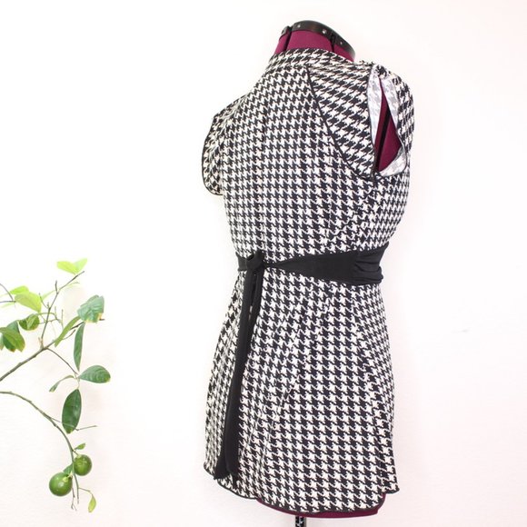 Cocomo structured houndstooth v neck  M - Picture 6 of 12